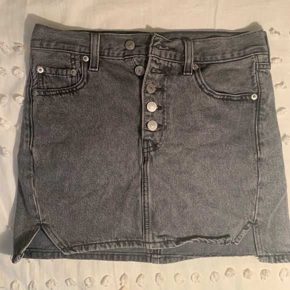 Levi’s Icon skirt. - Picture 3 of 3